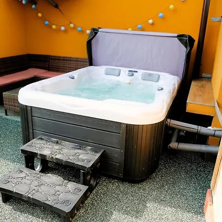 House With Sauna And Hot Tub Casa vacanze Jindřichŭv Hradec